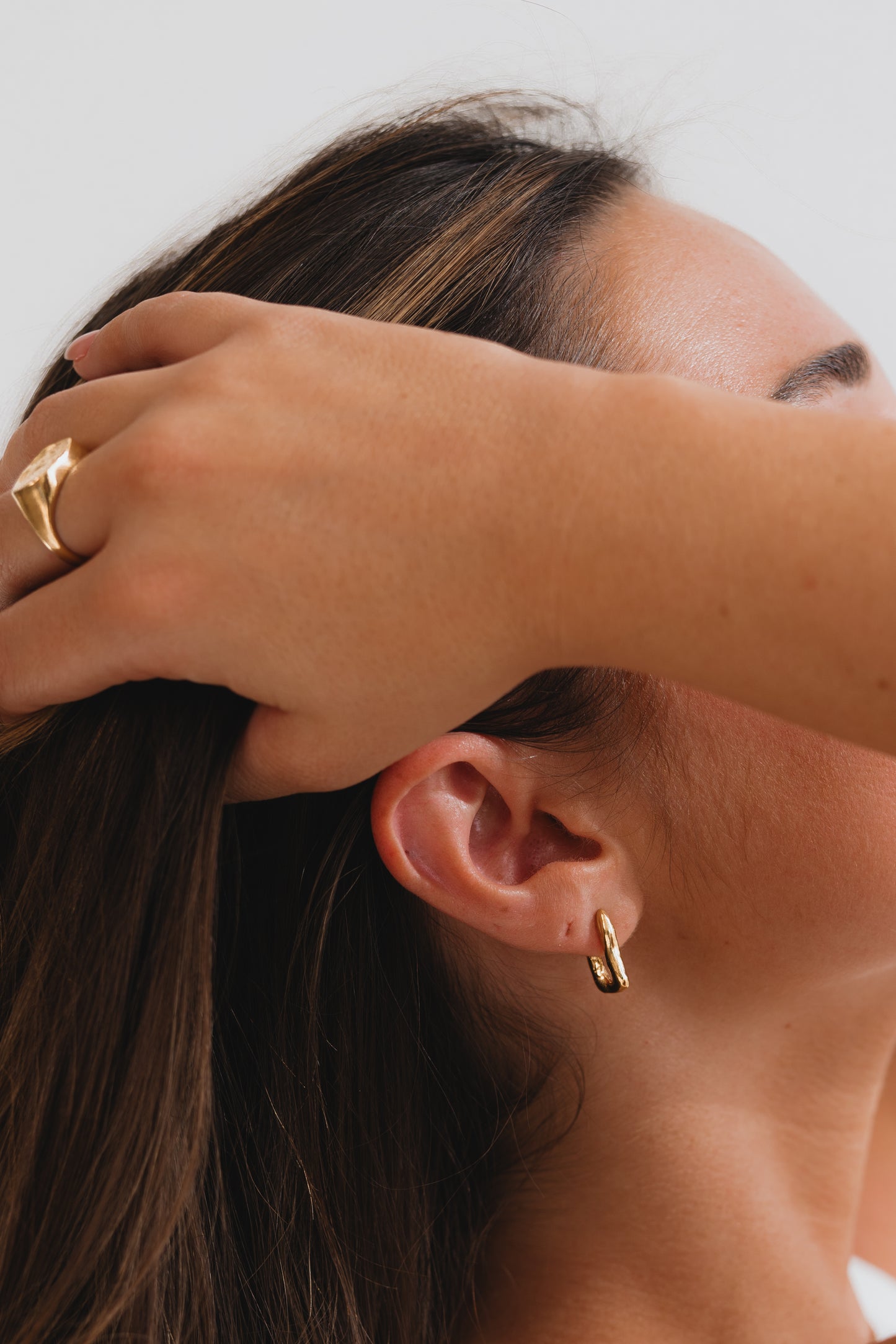 Melani Mini Earrings - Gold