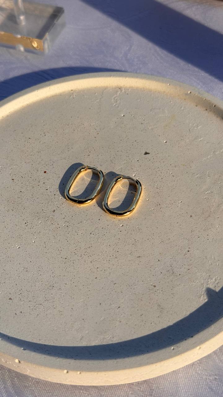 Bell L Earrings - Gold