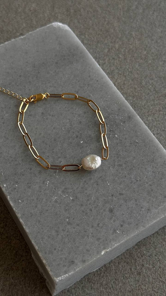 Haley Pearl Bracelet - Gold