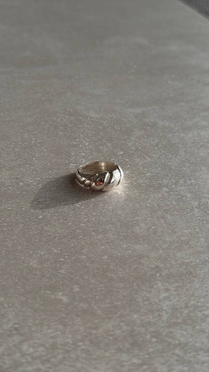 Monica Ring