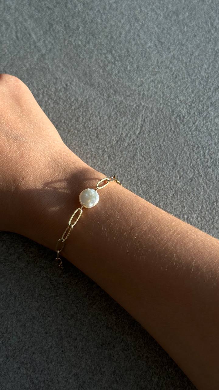 Haley Pearl Bracelet - Gold