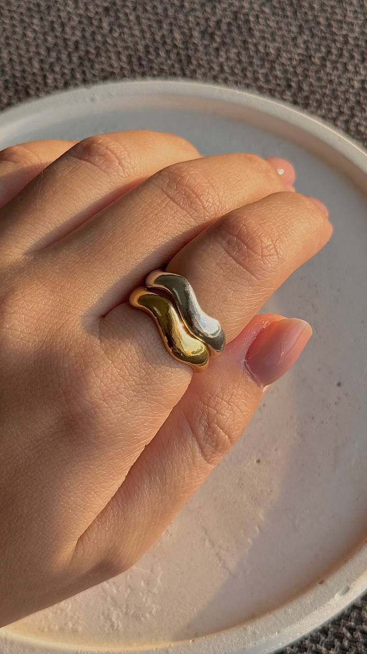 Vivian Ring