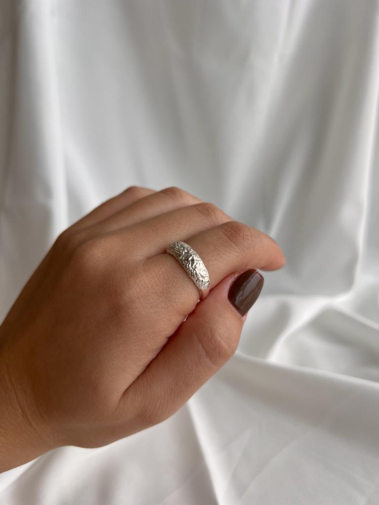 Mini Scar Ring