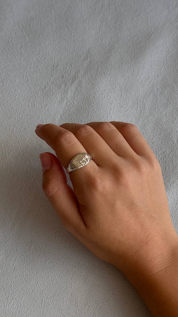 Meyran Ring